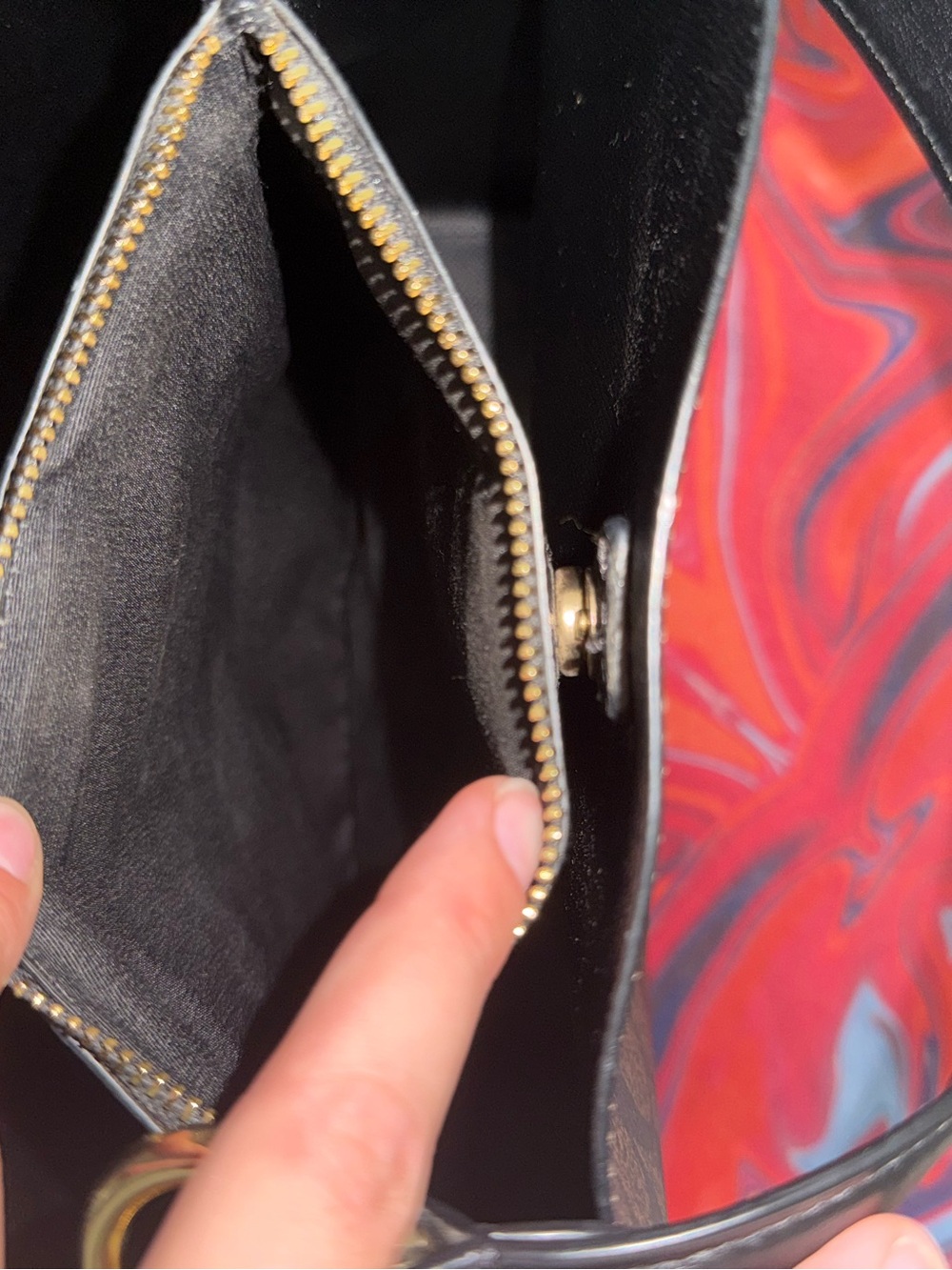 Coach Small Town Bucket Bag in Signature Canvas w/ Gold Plated Hangtag 🖤🤎 - Picture 9 of 10